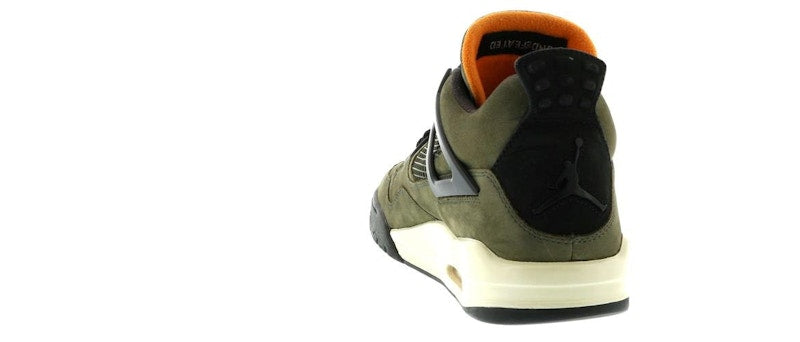 Jordan 4 Retro Undefeated (2005)