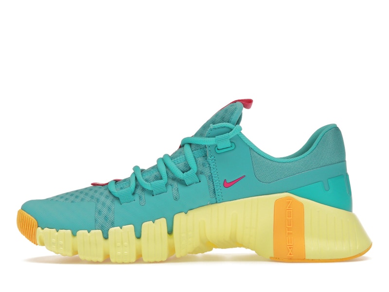 Nike Free Metcon 5 Dusty Cactus Fierce Pink
