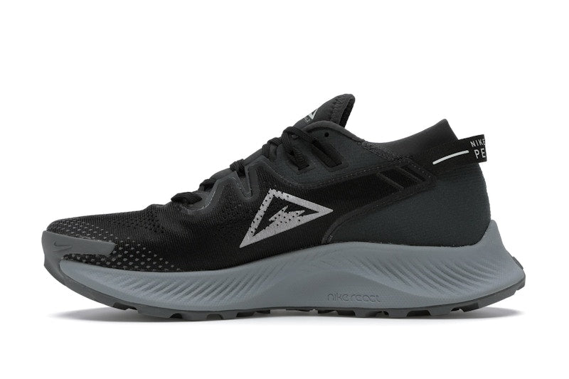 Nike Pegasus Trail 2 Black Dark Smoke Grey