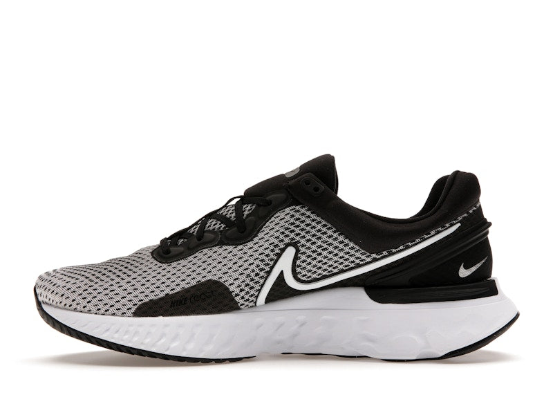Nike React Miler 3 Black Metallic Silver