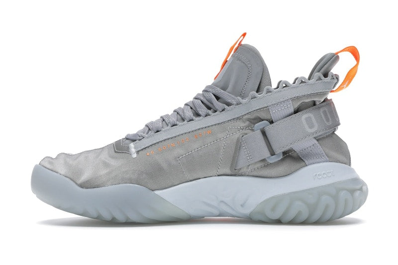 Jordan Proto React Wolf Grey Total Orange