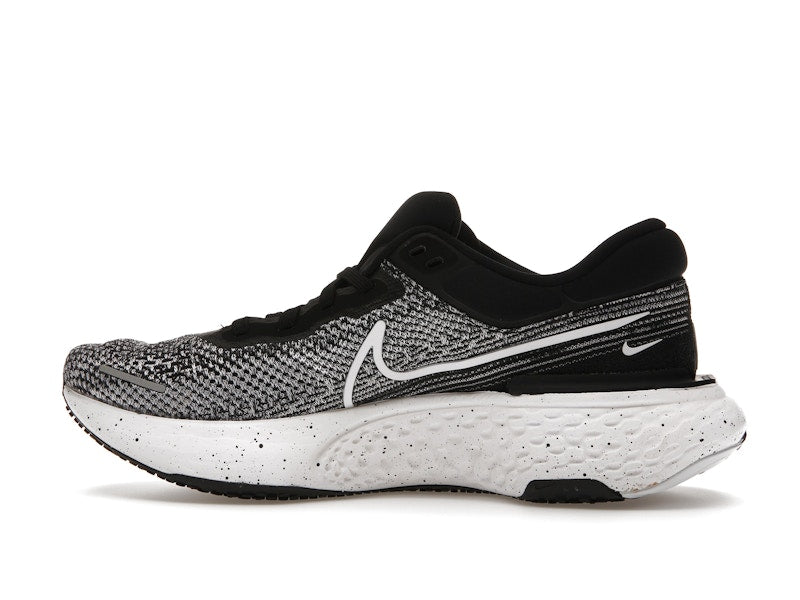 Nike ZoomX Invincible Run Flyknit Oreo