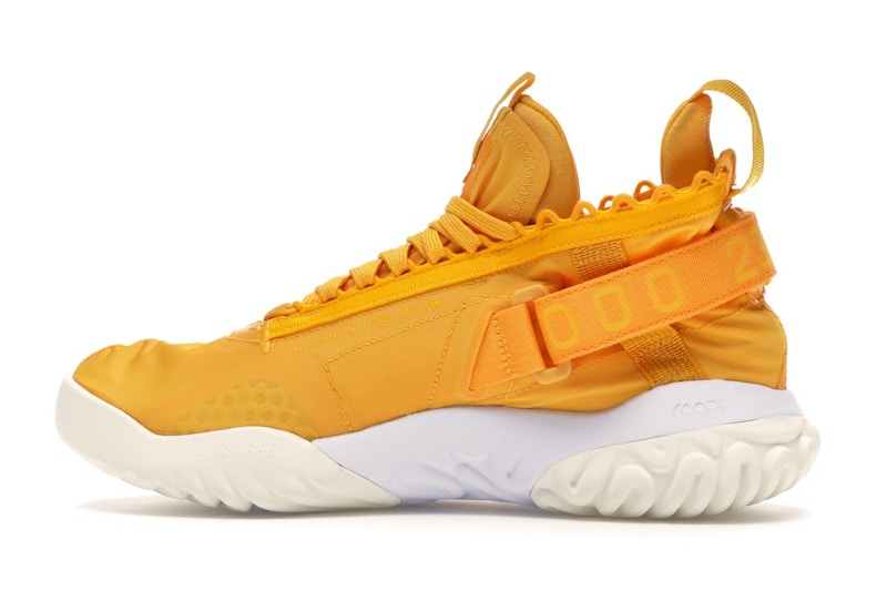 Jordan Proto React University Gold White