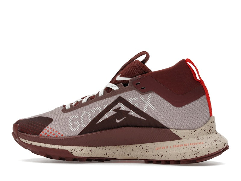 Nike React Pegasus Trail 4 Gore-Tex Diffused Taupe Dark Pony Sail Picante Red (Women's)