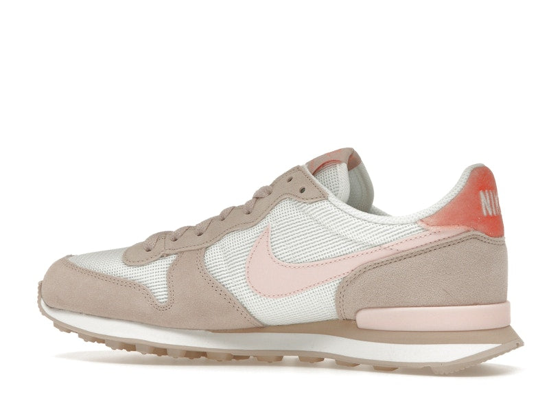 Nike Internationalist Summit White Light Madder Root (Women's)