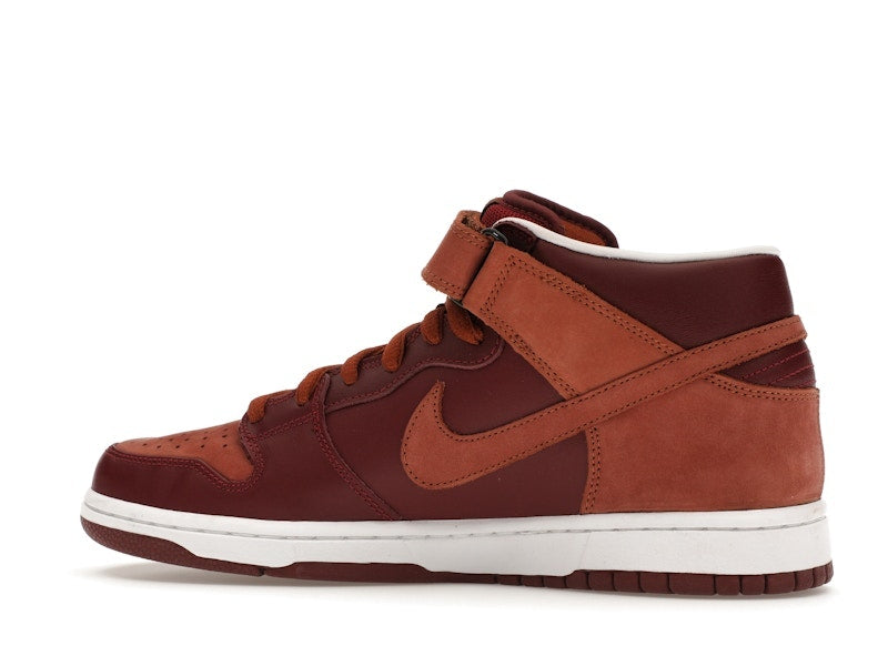 Nike SB Dunk Mid Team Red Pony