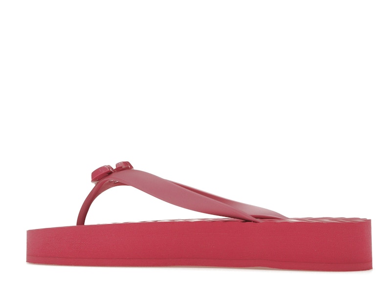Gucci Chevron Thong Sandal Pink Rubber