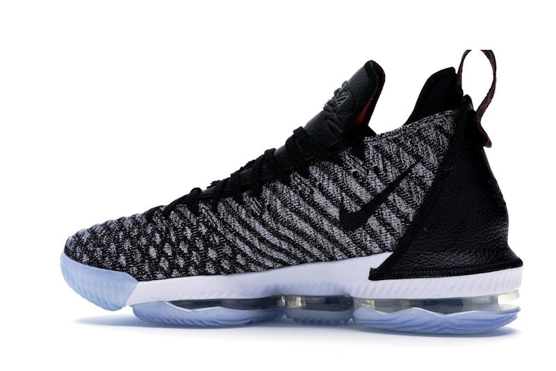Nike LeBron 16 Oreo