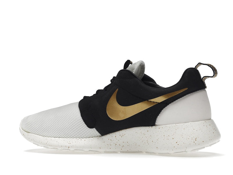Nike Roshe Run Gold Trophy