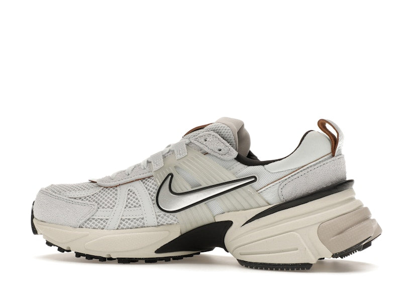 Nike V2K Run Pure Platinum Chrome (Women's)