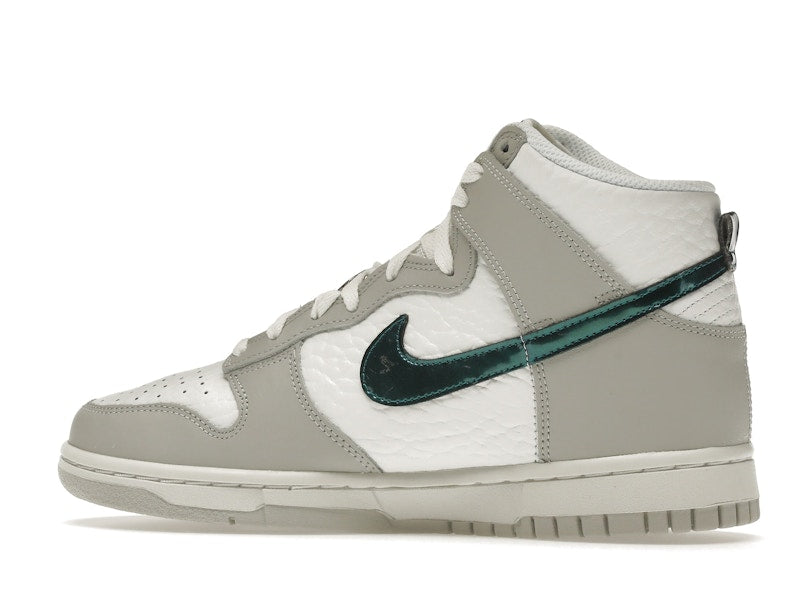 Nike Dunk High FLS (Women's)