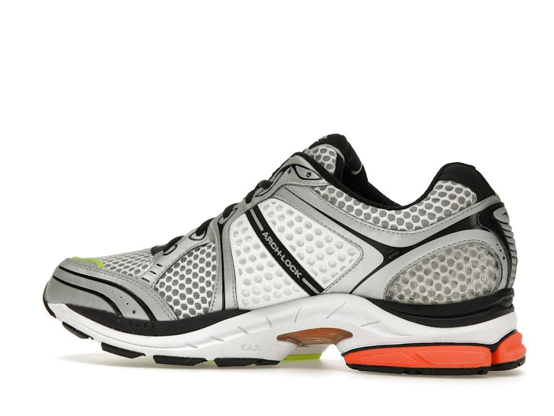 Saucony ProGrid Triumph 4 Highsnobiety Silver