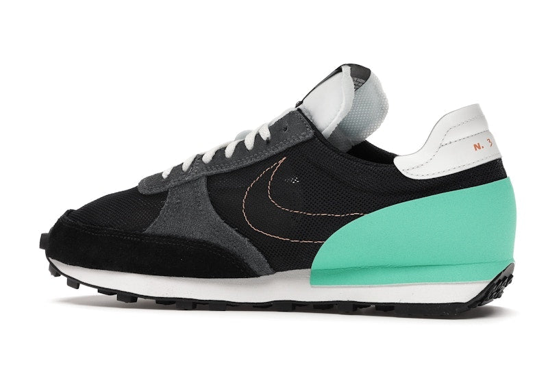 Nike Daybreak Type Black Menta