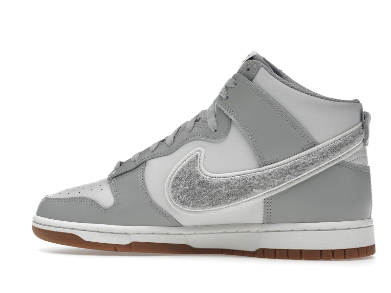 Nike Dunk High University Chenille Swoosh Light Smoke Grey