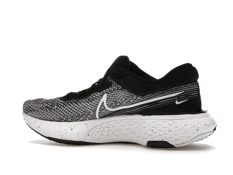Nike ZoomX Invincible Run Flyknit Oreo