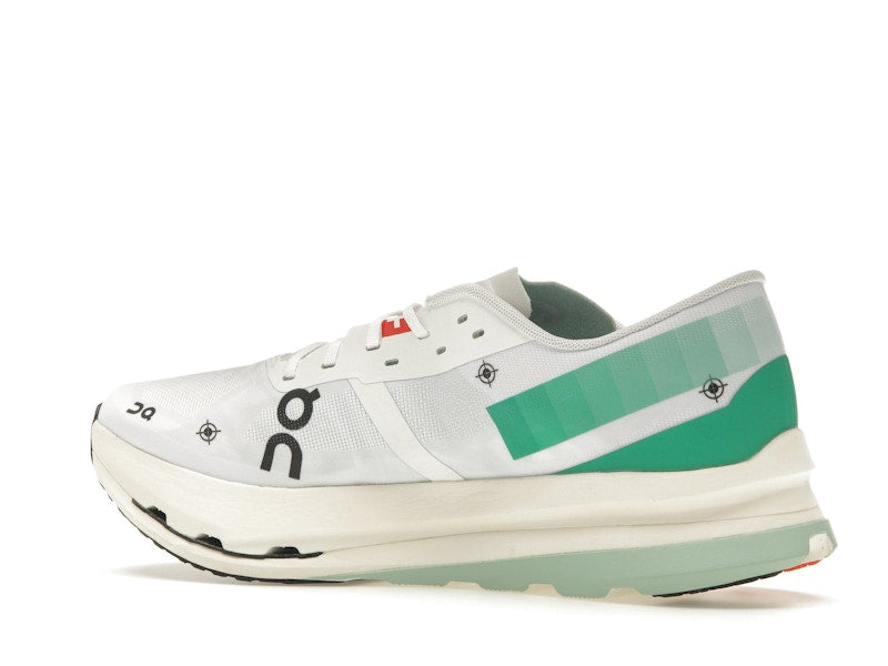 On CloudBoom Echo 3 Undyed White Mint