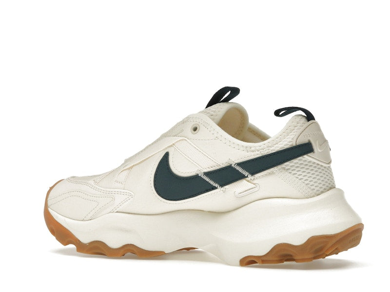 Nike TC 7900 Pale Ivory Gum Light Brown Armory Navy (Women's)