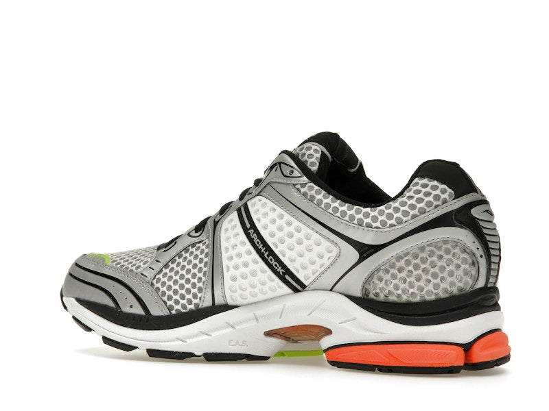 Saucony ProGrid Triumph 4 Highsnobiety Silver