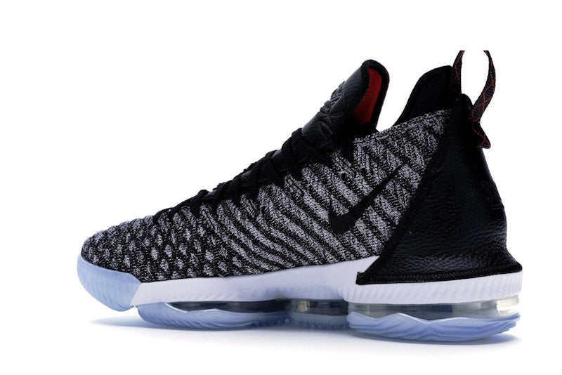 Nike LeBron 16 Oreo