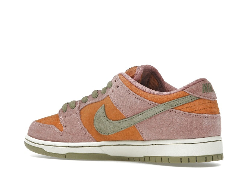 Nike SB Dunk Low Red Stardust