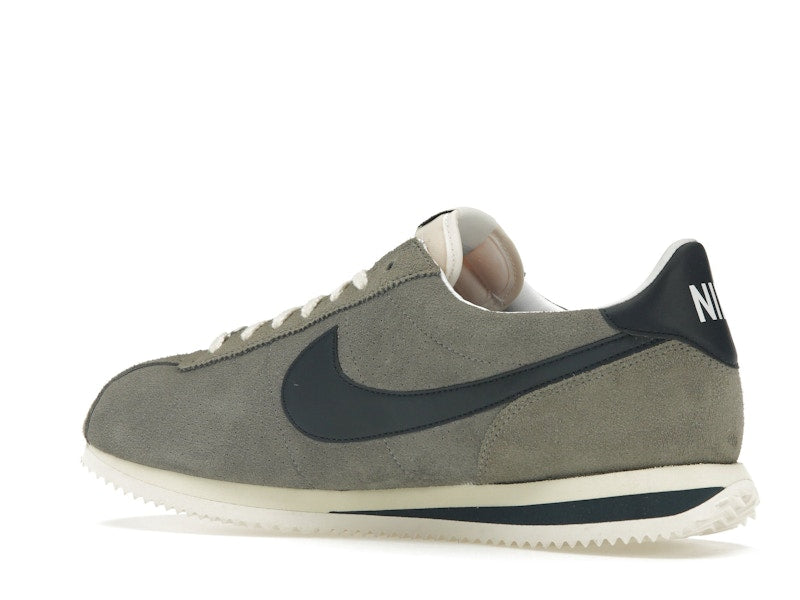 Nike Cortez size? Exclusive Grey