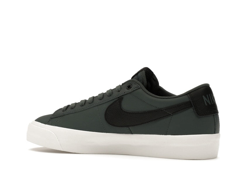 Nike SB Zoom Blazer Low Pro GT Vintage Green