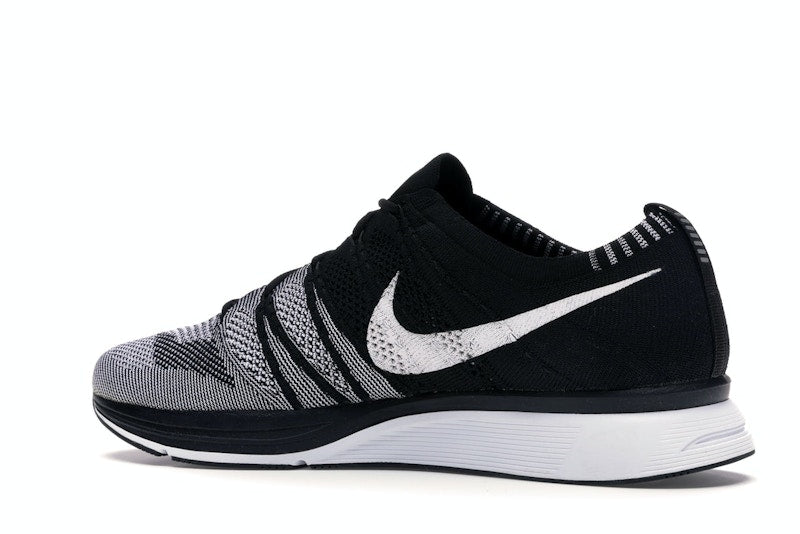 Nike Flyknit Trainer Oreo