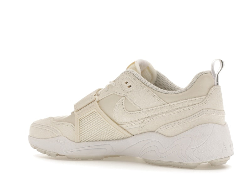 Nike Zoom Field Jaxx SP Travis Scott Sail