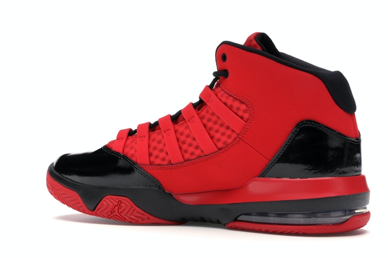 Jordan Max Aura Red Black