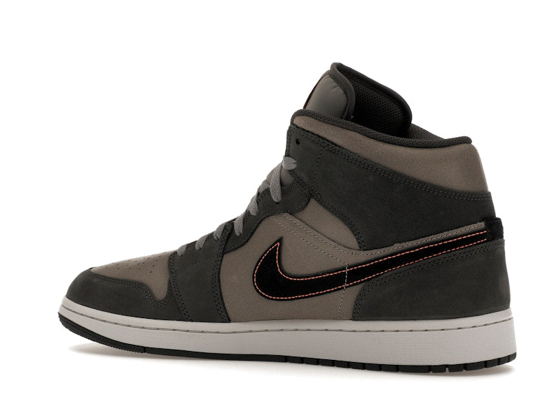 Jordan 1 Mid SE Night Stadium