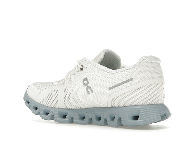 On Running Cloud 5 White Chambray (Women's)
