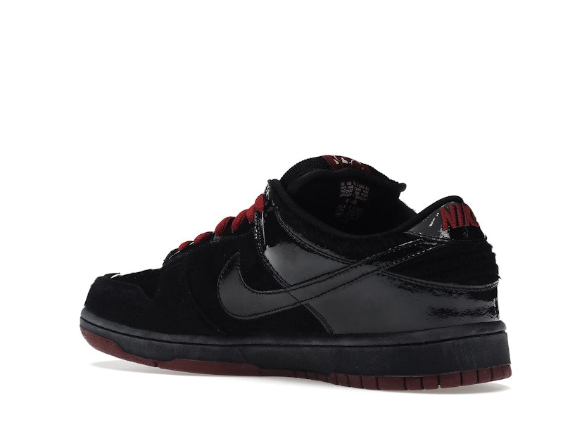 Nike SB Dunk Low Mafia