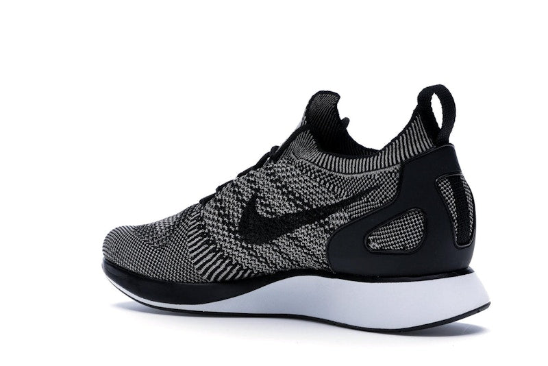 Nike Mariah Flyknit Racer Pale Grey Solar Red