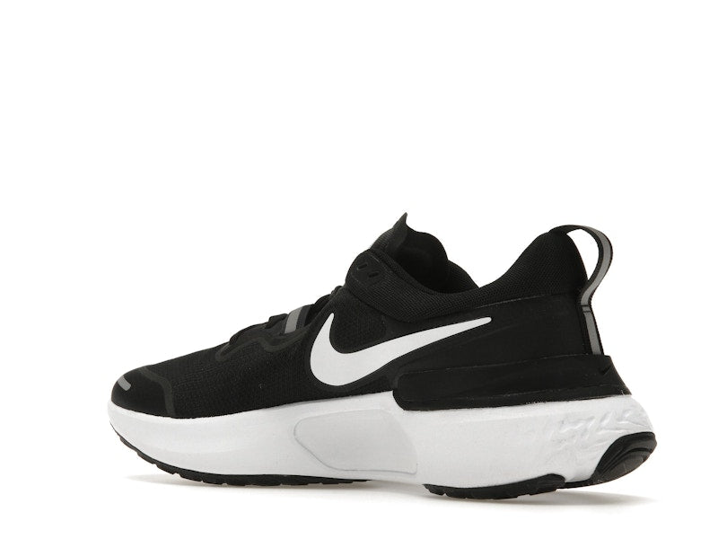 Nike React Miler Black White