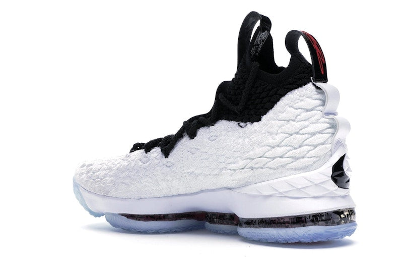 Nike LeBron 15 Graffiti