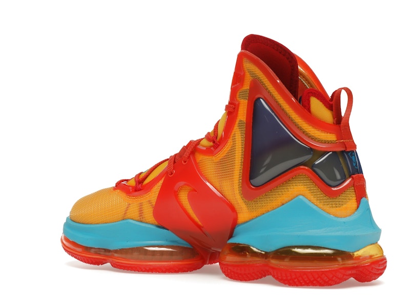Nike LeBron 19 Tune Squad