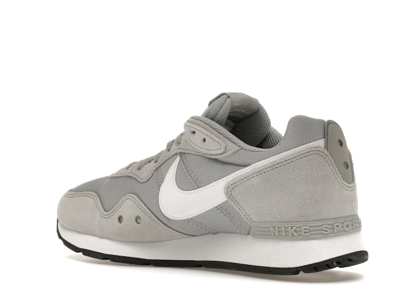 Nike Venture Runner Wide Light Smoke Grey