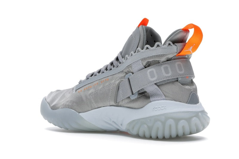 Jordan Proto React Wolf Grey Total Orange