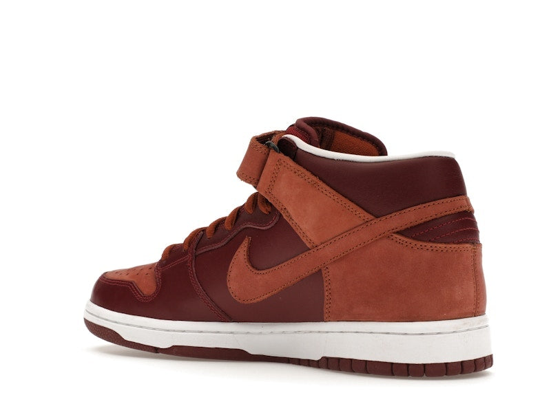 Nike SB Dunk Mid Team Red Pony