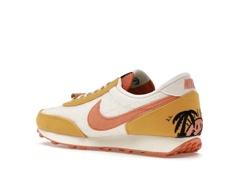 Nike DBreak SE Sun Club Hot Curry (Women's)