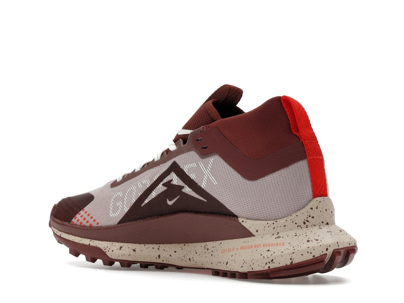 Nike React Pegasus Trail 4 Gore-Tex Diffused Taupe Dark Pony Sail Picante Red (Women's)