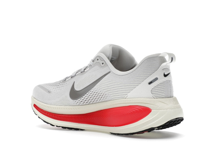 Nike Vomero 18 Platinum Tint Siren Red Light Smoke Grey Metallic Pewter