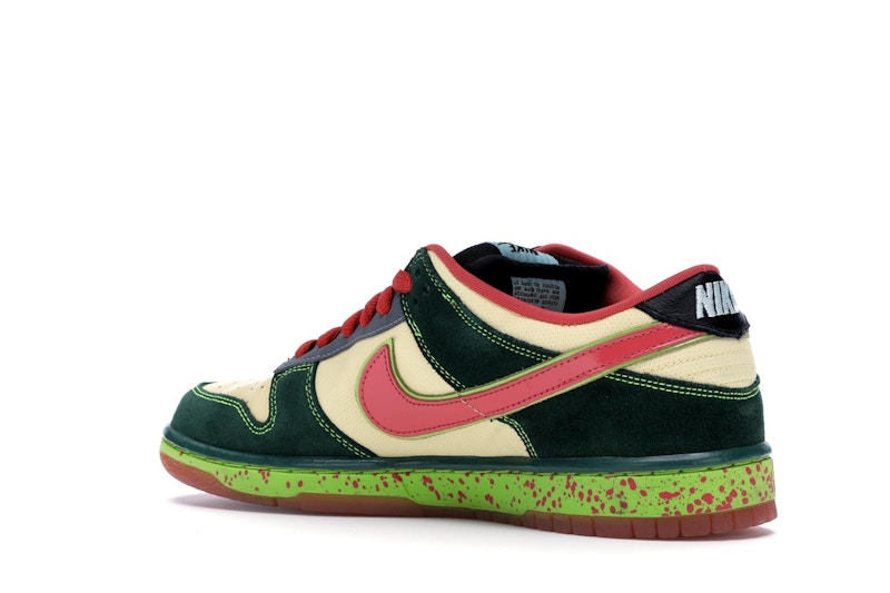 Nike SB Dunk Low Mosquito