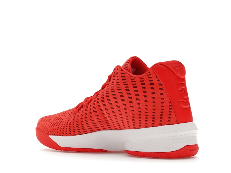 Jordan B.Fly Max Orange/Black/Gym Red