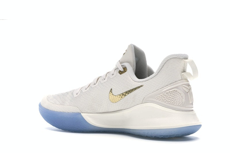Nike Mamba Focus Metallic Gold