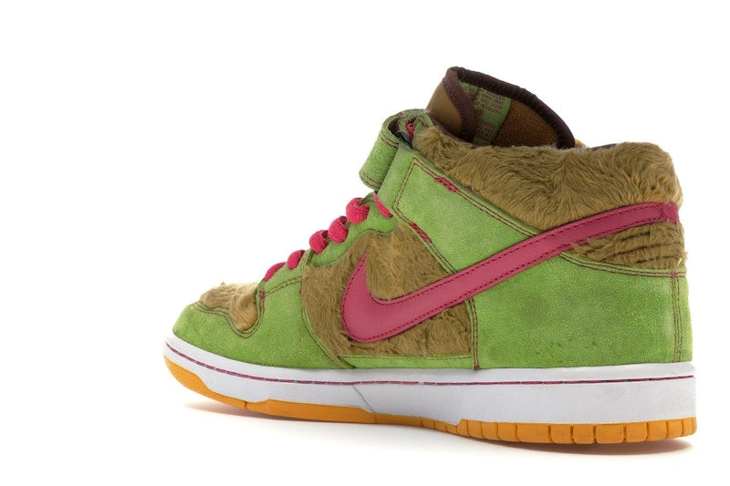 Nike SB Dunk Mid Mama Bear