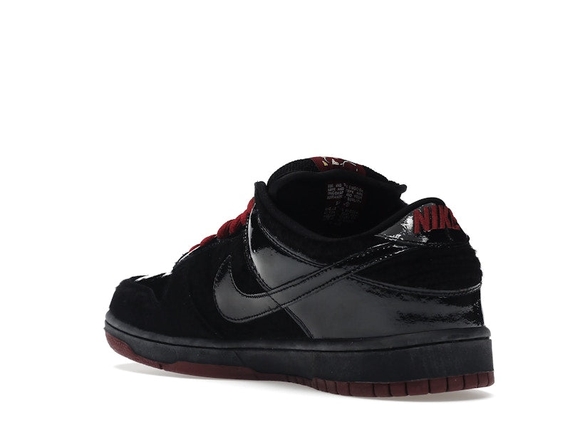 Nike SB Dunk Low Mafia