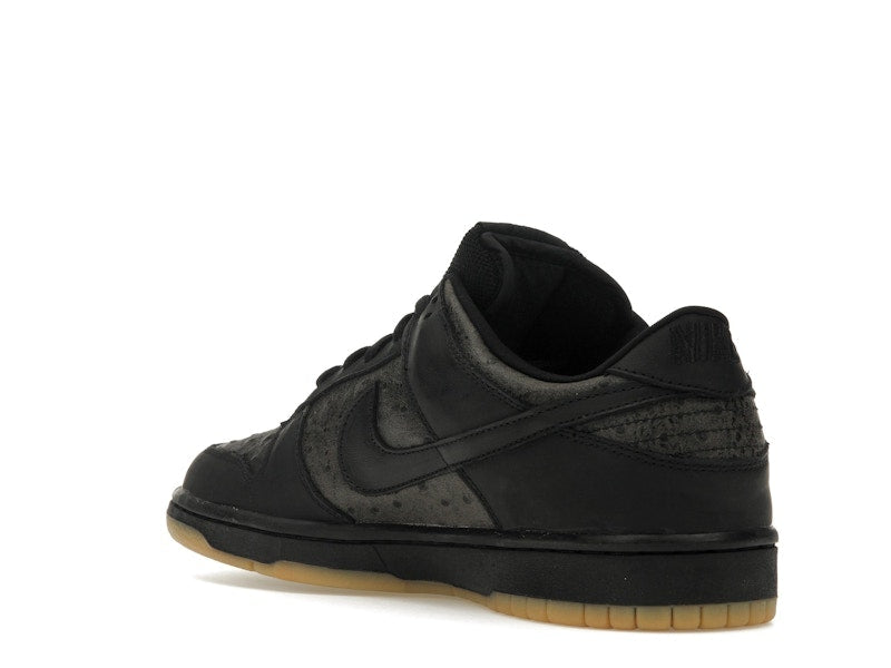 Nike SB Dunk Low Ostrich