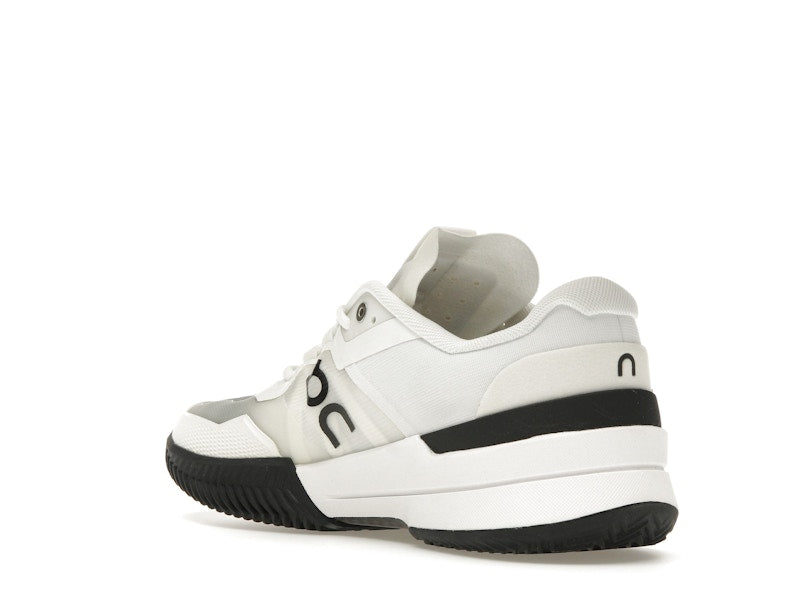 On The Roger Pro 2 Clay White Black (Women's)