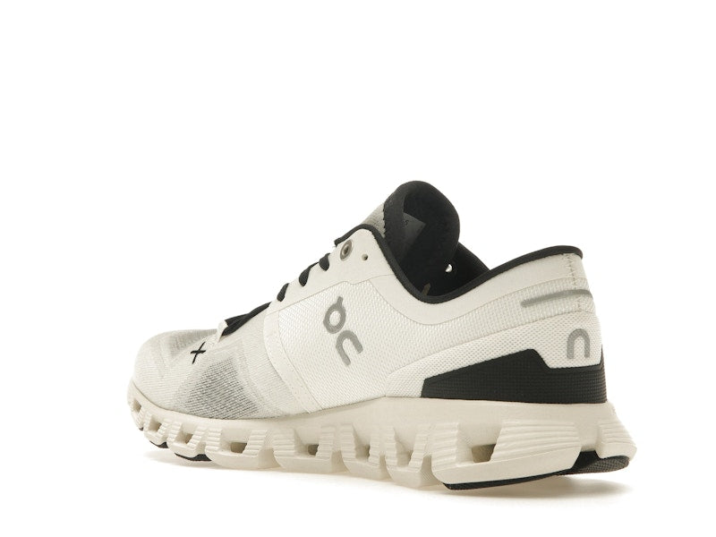 On Running Cloud X 3 White Black (Women's)